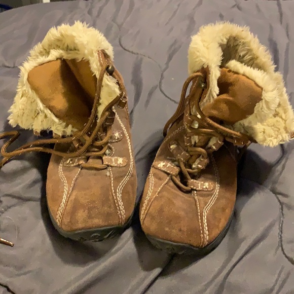 earth spirit hiking boots